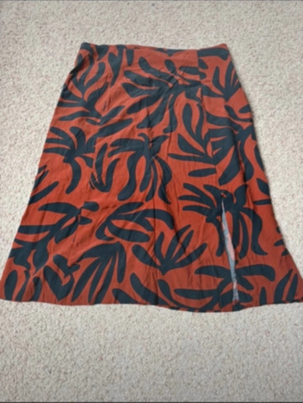 NWT On 34th Women's Side-Slit Slip Skirt dark floral rust colored print Sz 16